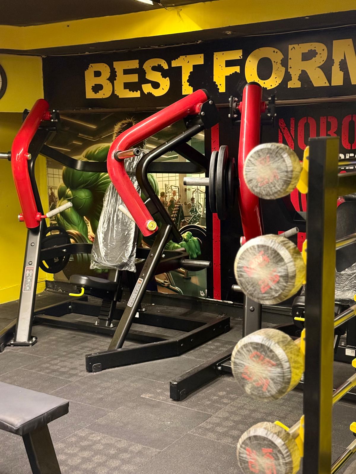 Ekipman Alanı - BestForm Gym Adana Seyhan spor salonu